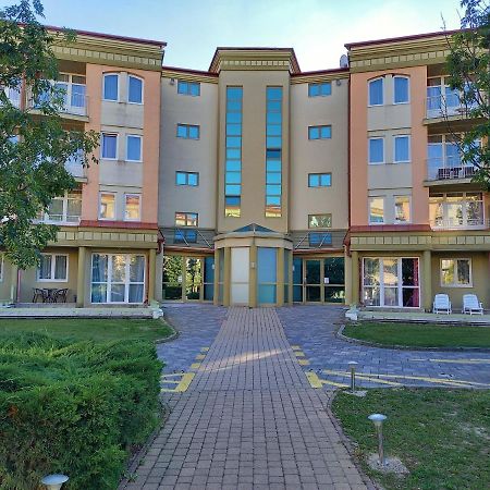 Karos Gold 813 Wellness Apartman Zalakaros Esterno foto